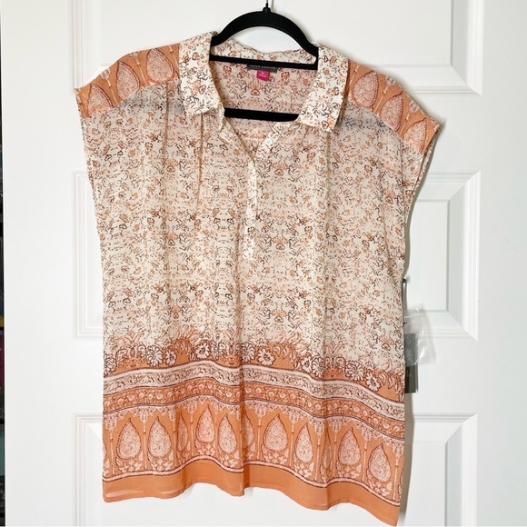 New Vince Camuto Mosaic Seas Popover Button Semi-sheer Blouse in Soft Cream - Picture 3 of 8